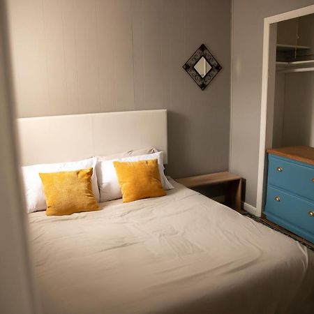 Rustic 2 Bedroom Boho Apartment ลารามี ภายนอก รูปภาพ