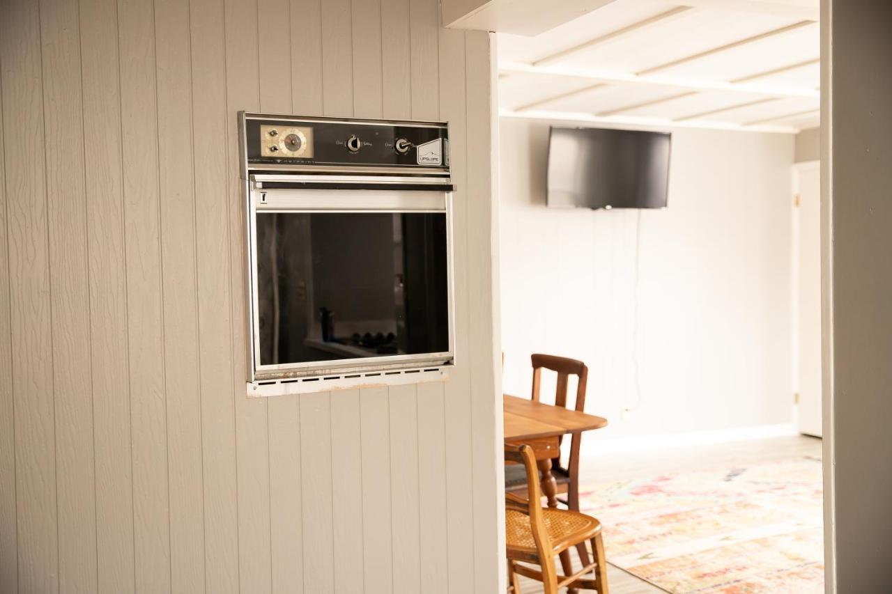 Rustic 2 Bedroom Boho Apartment ลารามี ภายนอก รูปภาพ